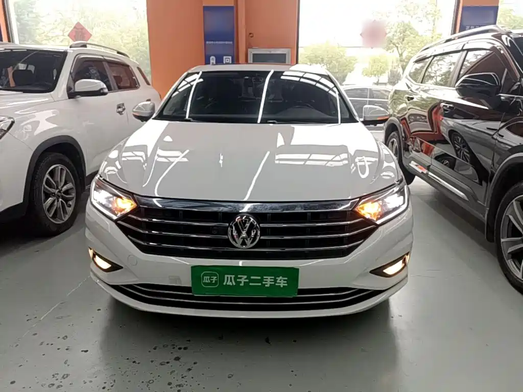 Volkswagen Sagitar — миниатюра 3
