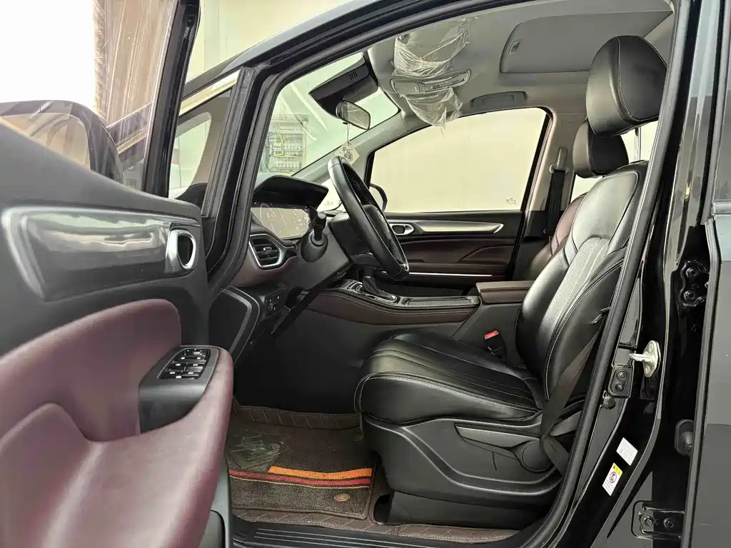 GAC Motor Trumpchi M6 — миниатюра 8