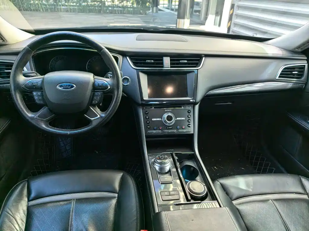 Ford Taurus — миниатюра 6