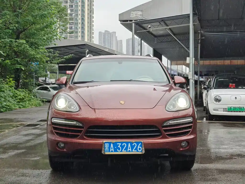 Porsche Cayenne — миниатюра 2