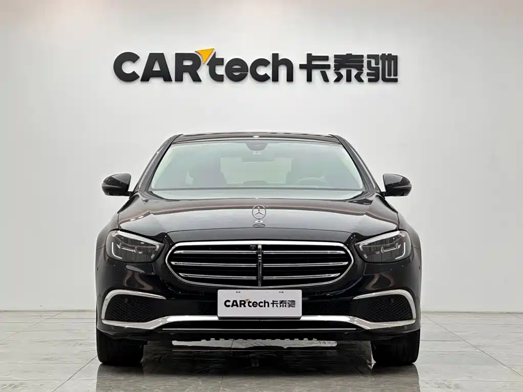 Mercedes-Benz E-Class — миниатюра 7