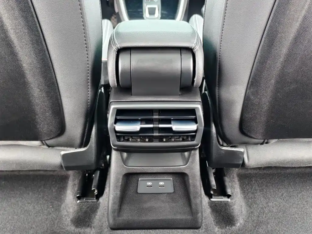 Audi A3 2023 — фото 20