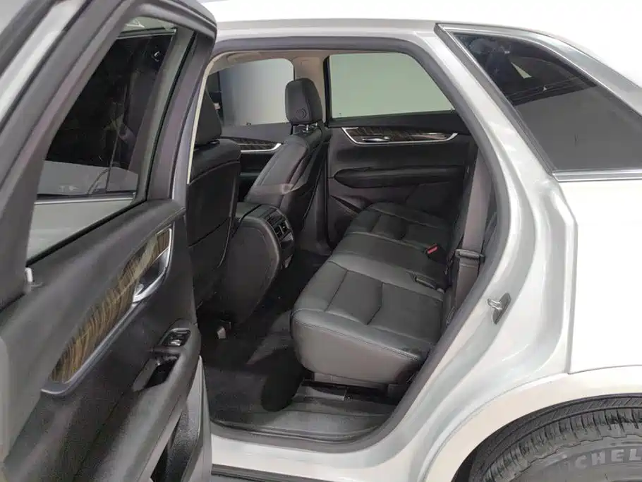 Cadillac XT5 — миниатюра 11