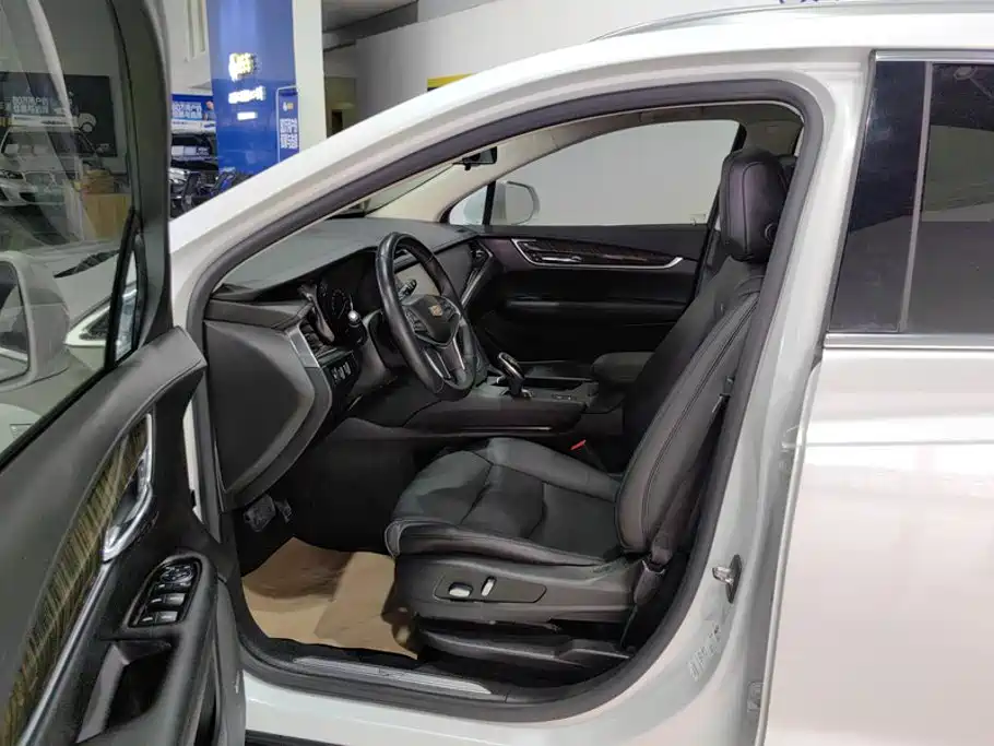 Cadillac XT5 — миниатюра 9