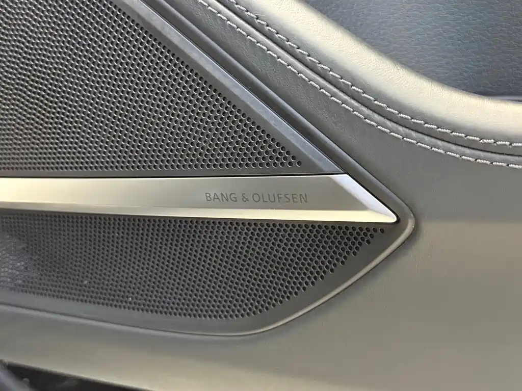 Audi A8 — миниатюра 14