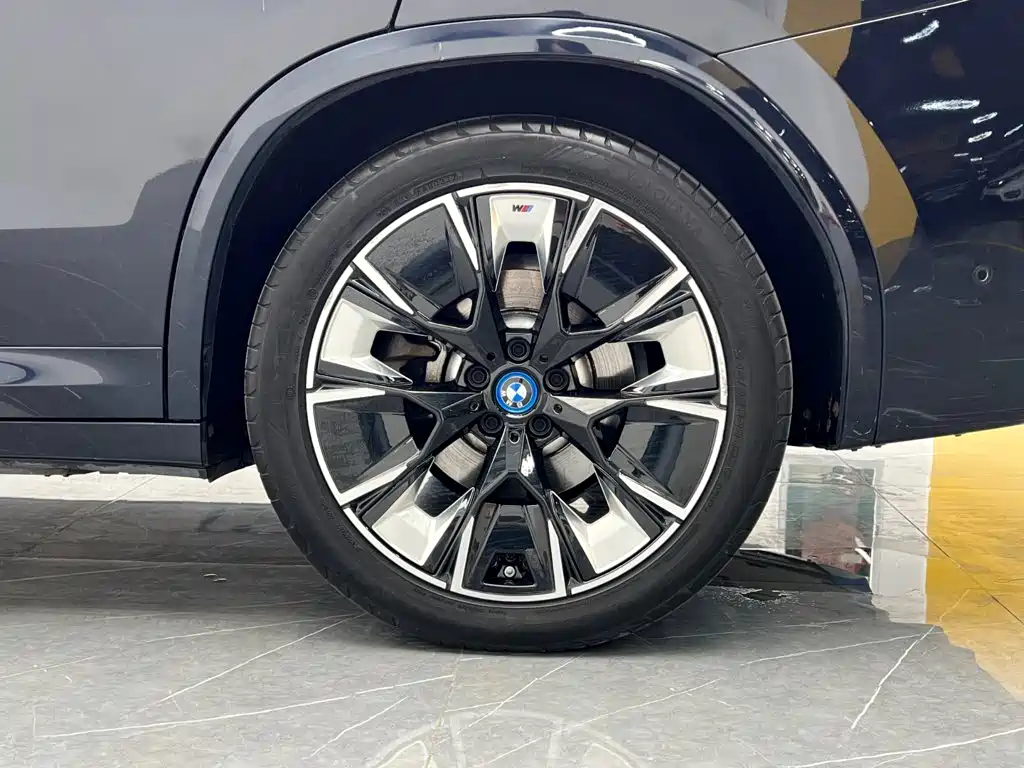 BMW iX3 — миниатюра 25