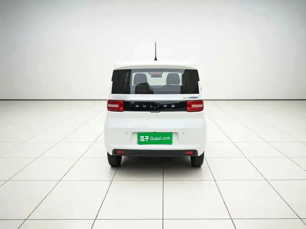 Wuling MINIEV — миниатюра 5