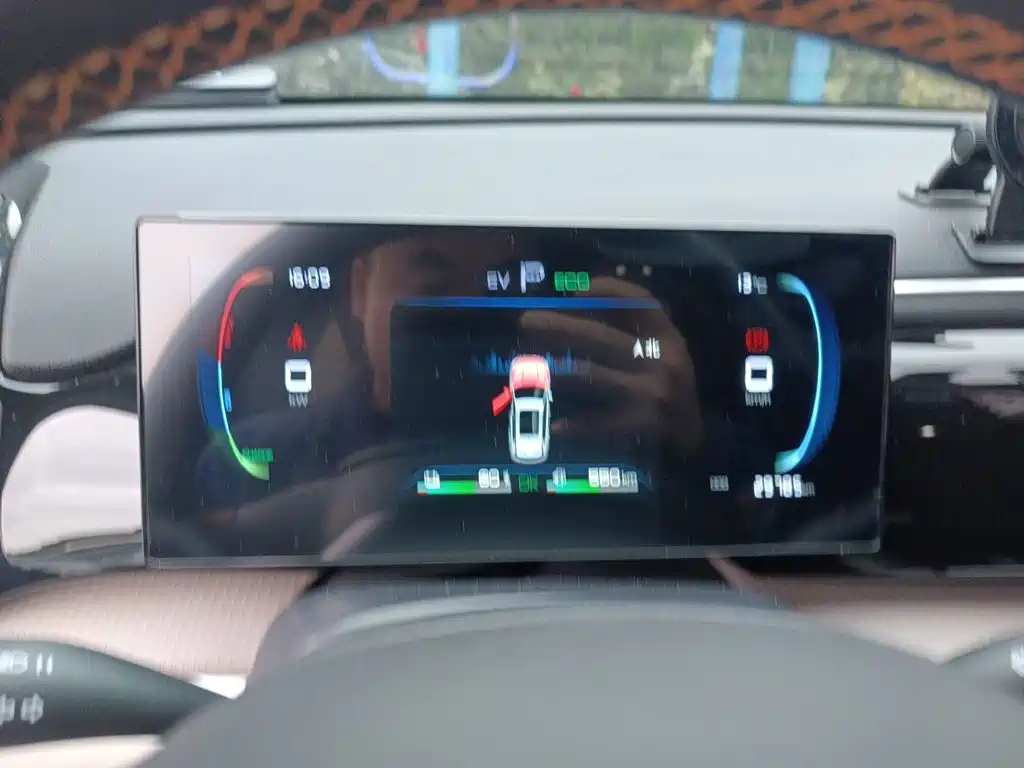 BYD Song Pro DM-i 2024 — фото 7