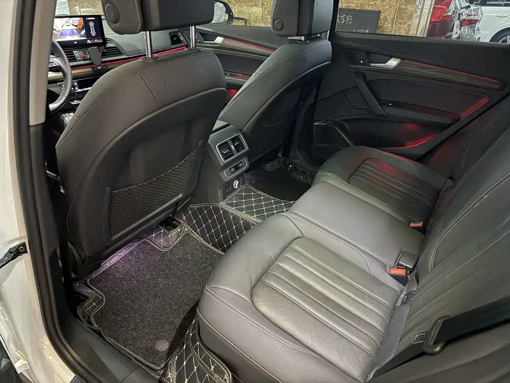 Audi Q5L — миниатюра 11