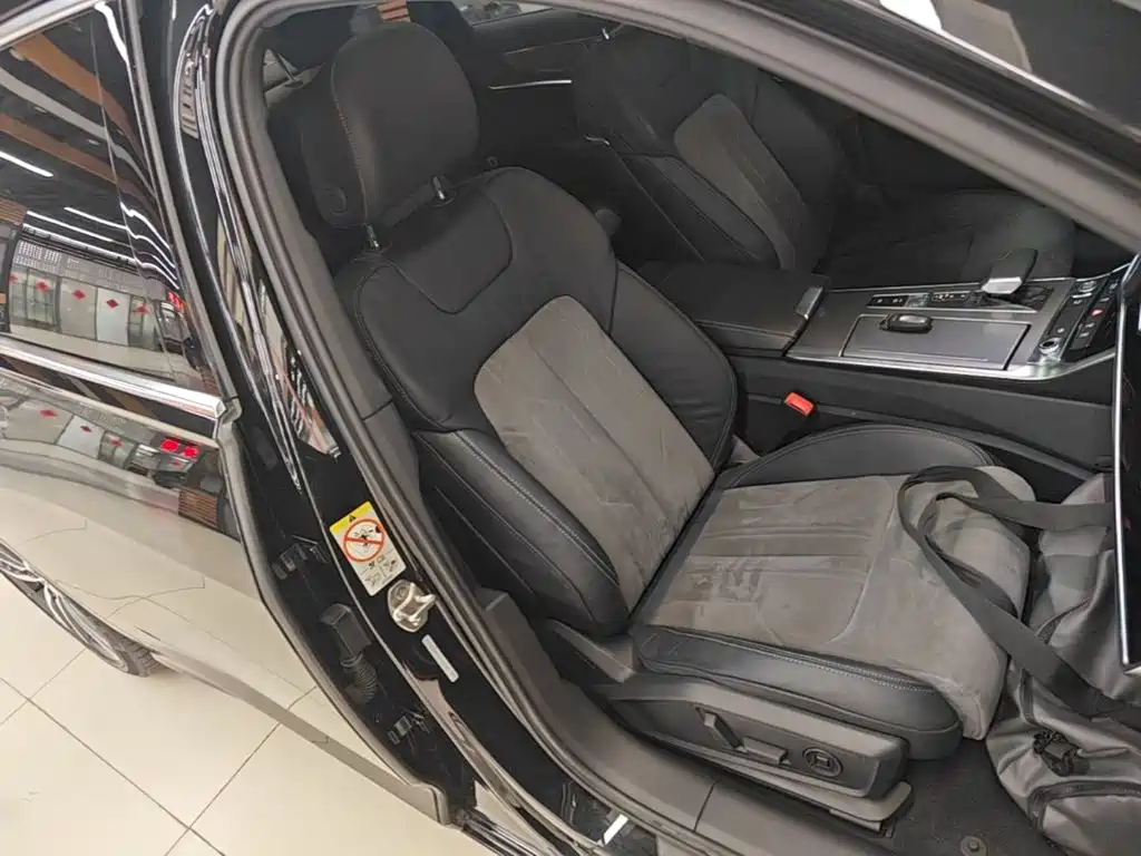 Audi A6L — миниатюра 25