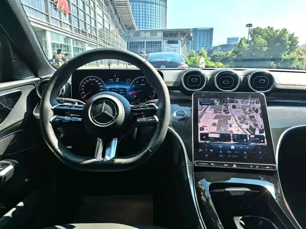 Mercedes-Benz C-Class — миниатюра 4