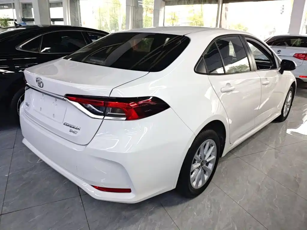 Toyota Corolla — миниатюра 7