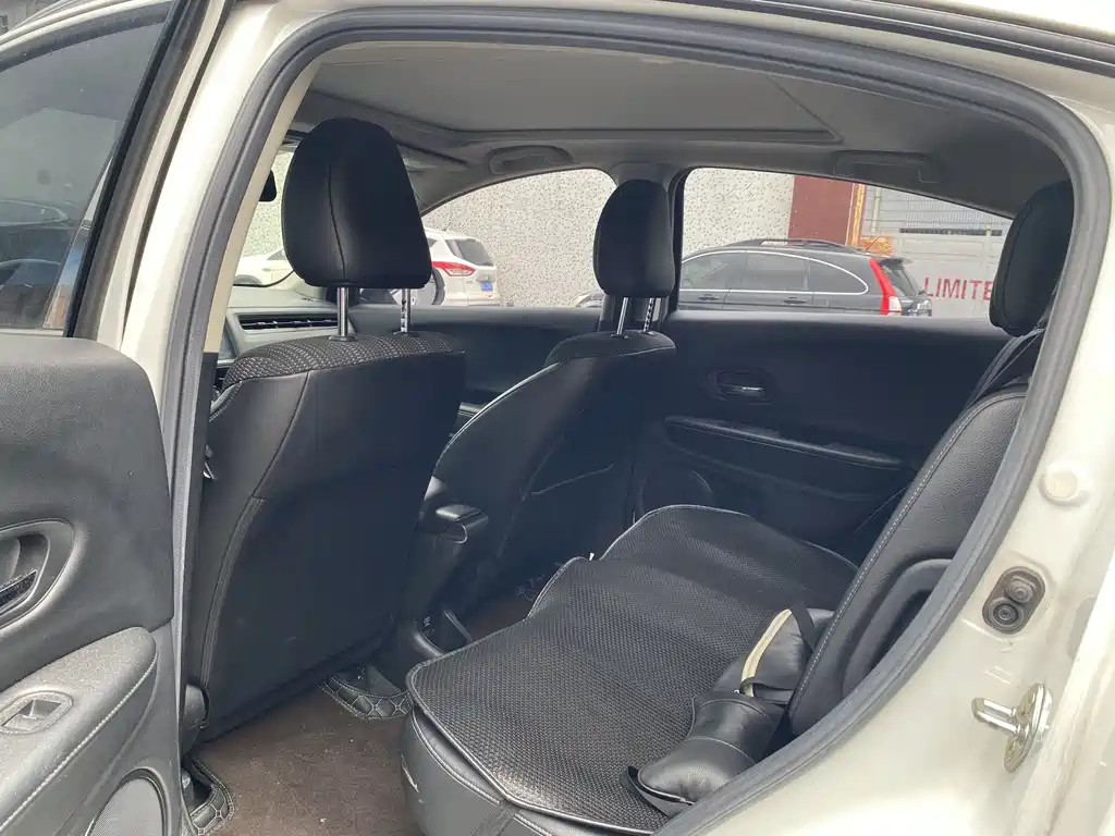 Honda Vezel 2017 1.8L CVT
