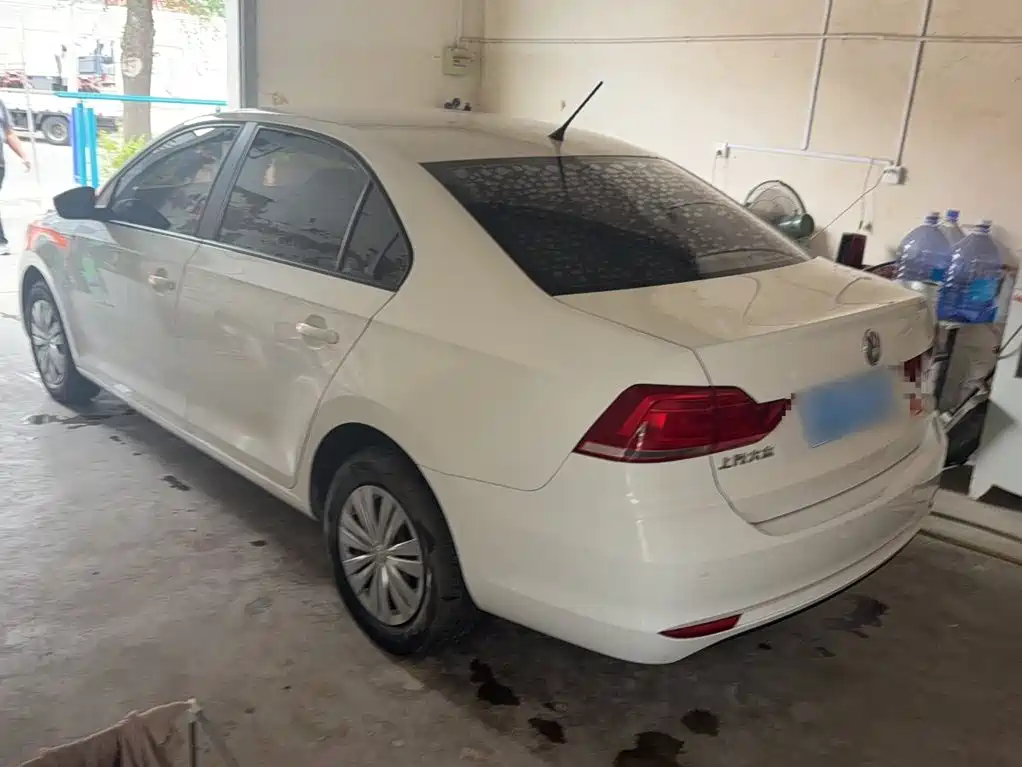 Volkswagen Santana — миниатюра 11