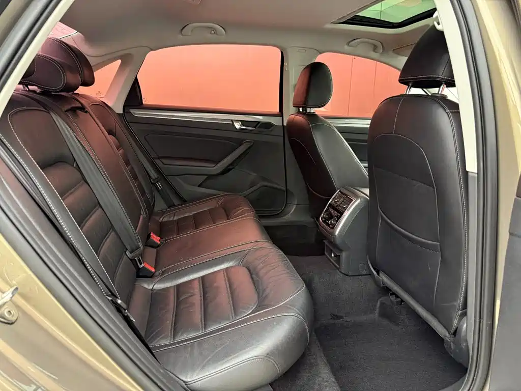 Volkswagen Passat — миниатюра 17