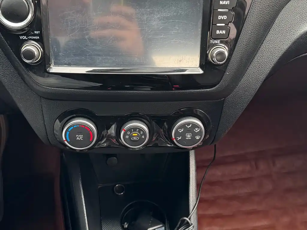 Kia K2 — миниатюра 15