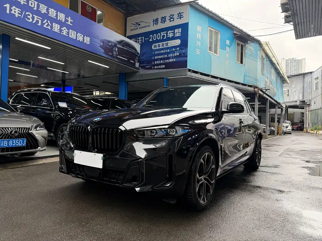 BMW X5 2026 xDrive 40Li M Sport
