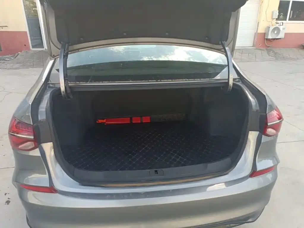 Chevrolet Monza — миниатюра 19