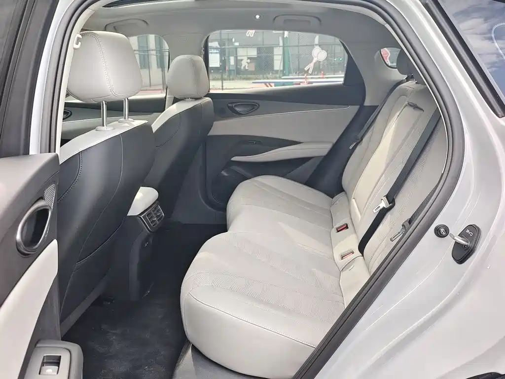 BYD Seal 06 — миниатюра 5