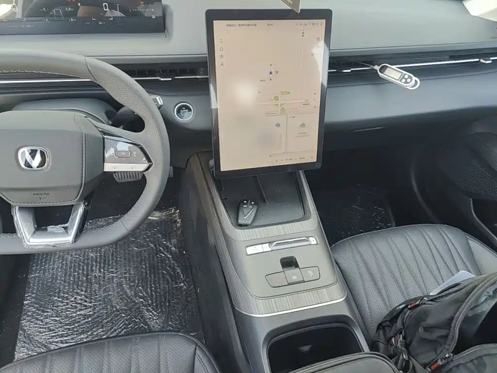 Changan Eado PHEV — миниатюра 10