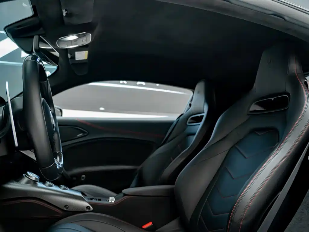 Maserati MC20 — миниатюра 9