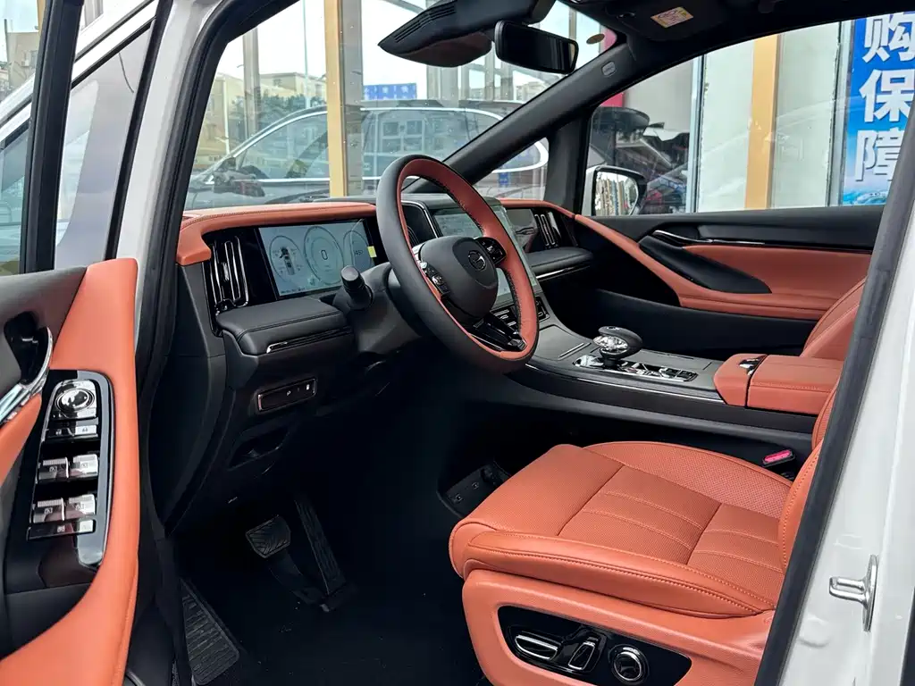 GAC Motor Trumpchi Xiangwang M8 — миниатюра 3