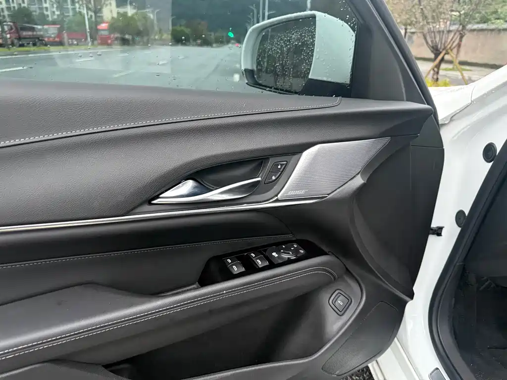 Cadillac CT4 — миниатюра 7