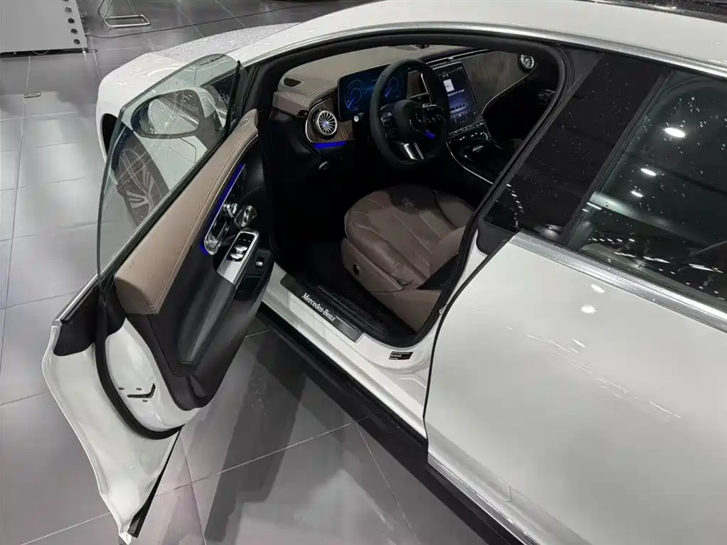 Mercedes-Benz EQE — миниатюра 13