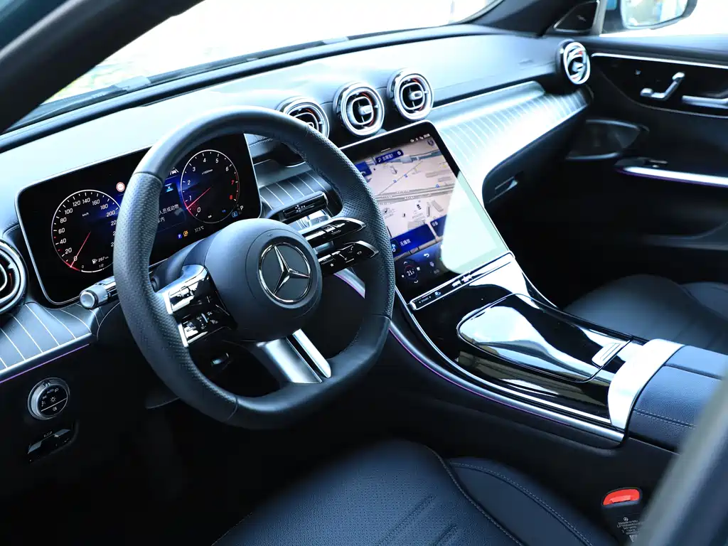 Mercedes-Benz C-Class — миниатюра 2