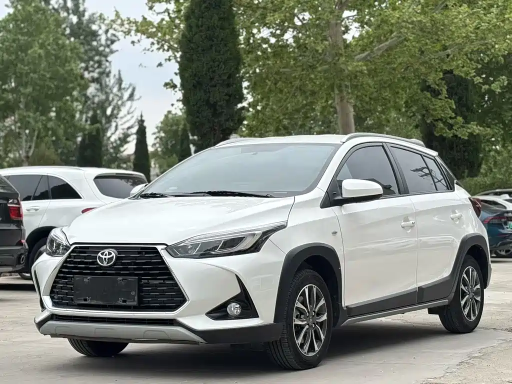 Toyota Yaris L 2022