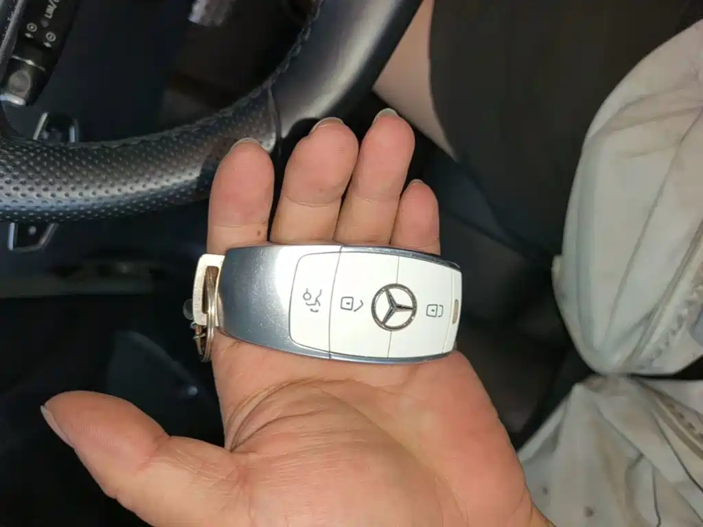 Mercedes-Benz E-Class (Import) — миниатюра 9