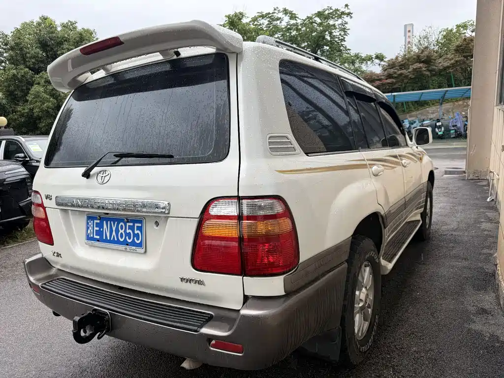 Toyota Land Cruiser — миниатюра 8