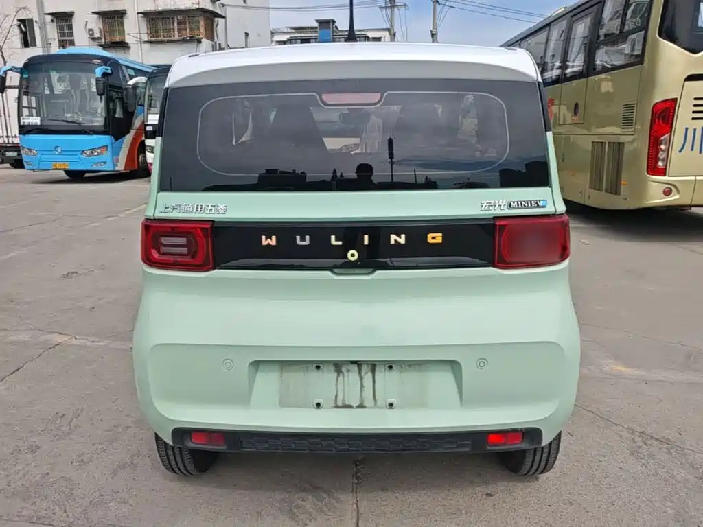 Wuling MINIEV — миниатюра 6