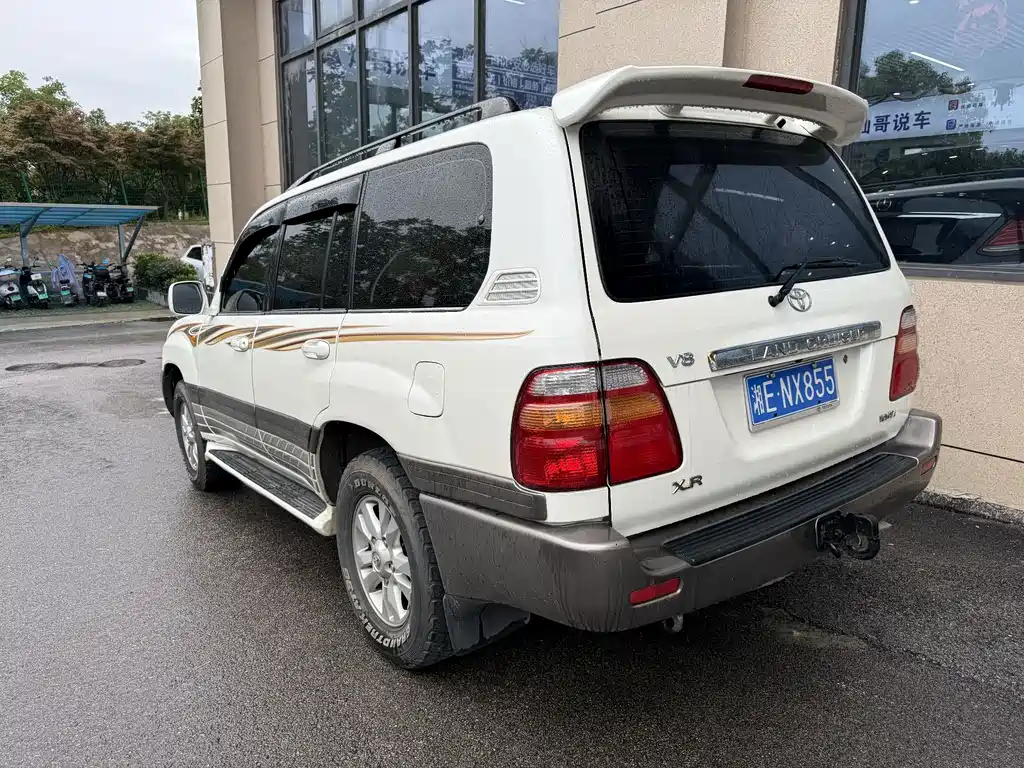 Toyota Land Cruiser — миниатюра 7