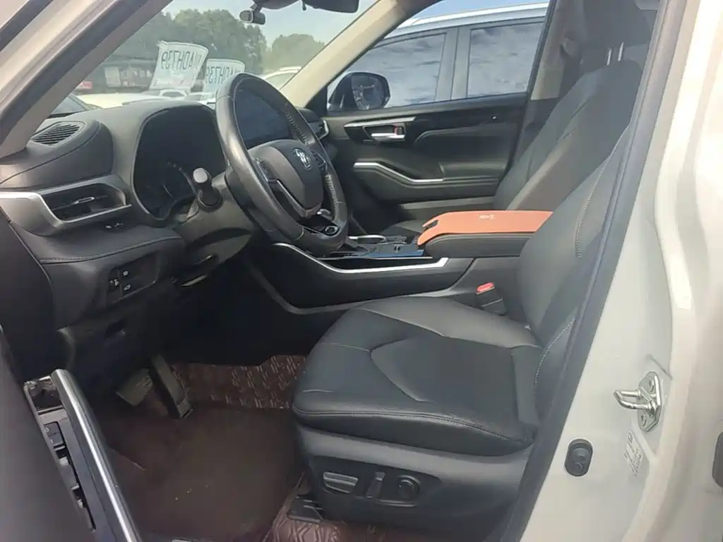 Toyota Highlander — миниатюра 15