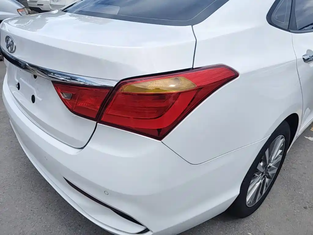 Hyundai Mistra — миниатюра 8
