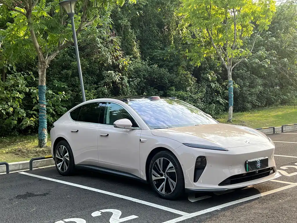 NIO ET5 — миниатюра 3