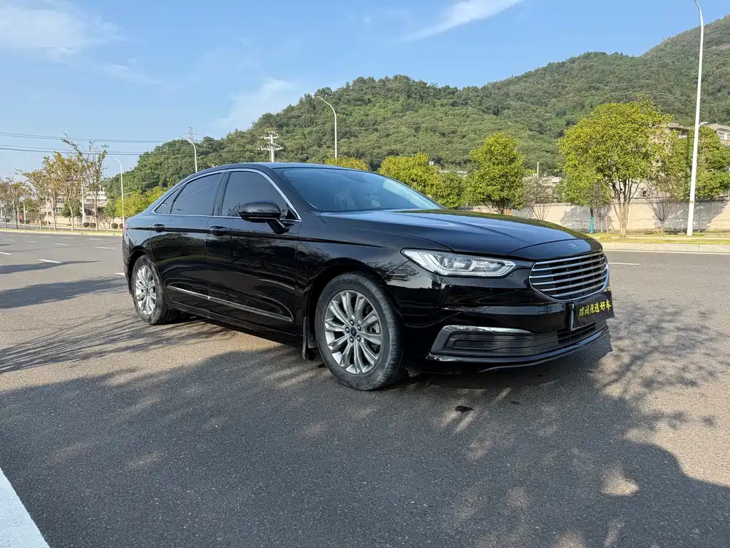 Ford Taurus — миниатюра 3