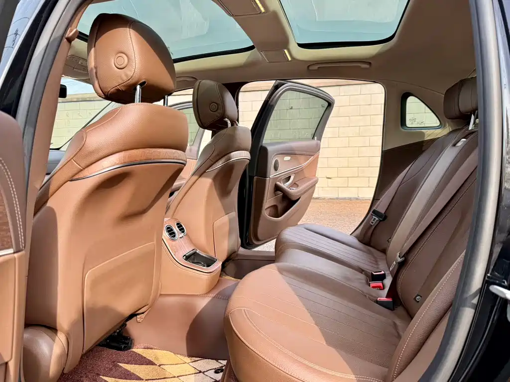 MERCEDES-BENZ E CLASS