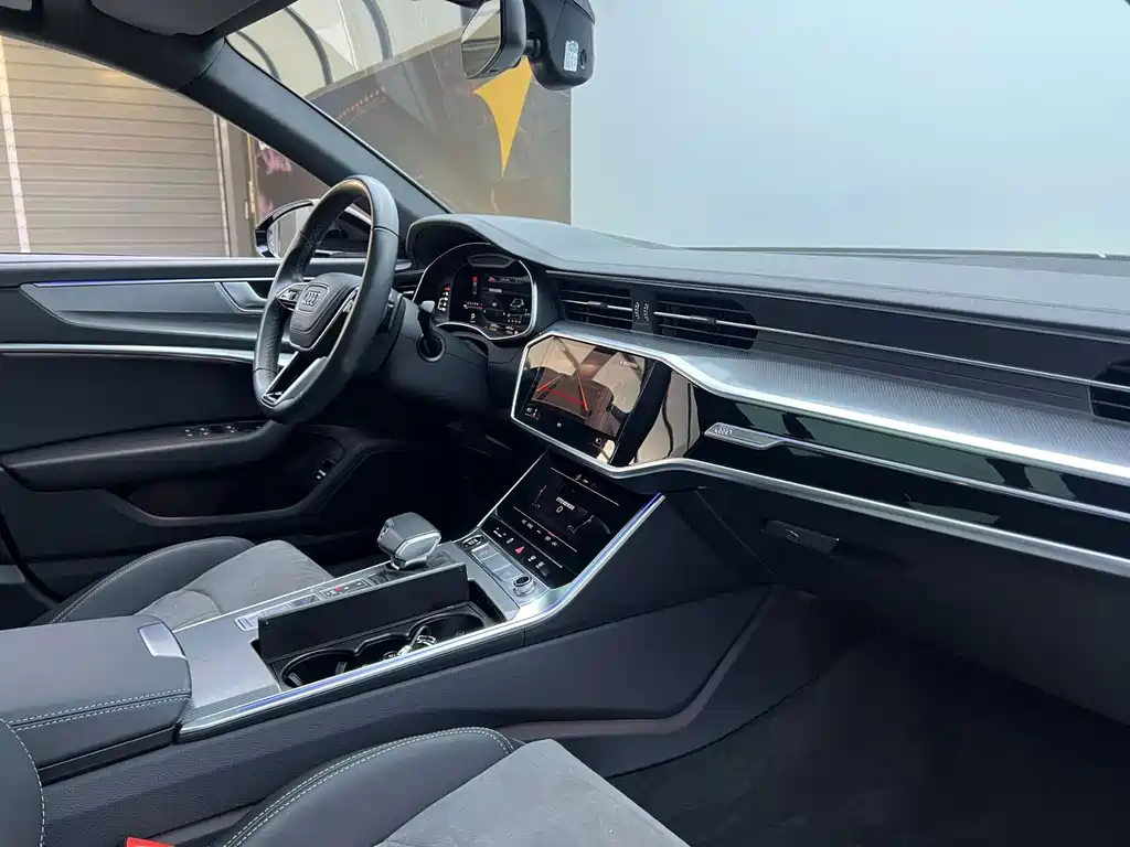 Audi A6L — миниатюра 9