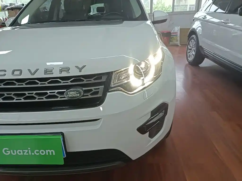 Land Rover Discovery Sport — миниатюра 24