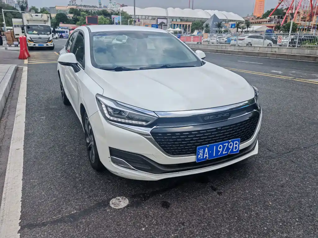 BAIC U7 — миниатюра 3