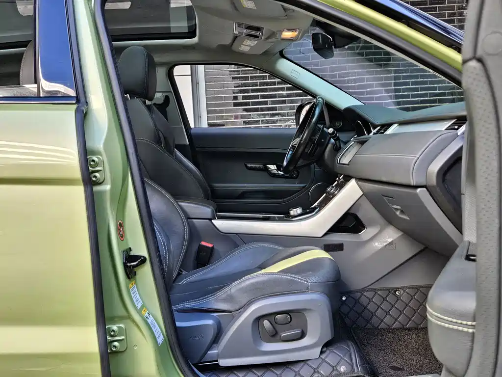 Land Rover Evoque (Import) — миниатюра 4