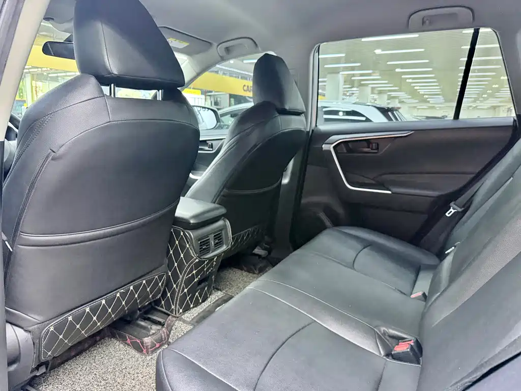 Toyota Wildlander — миниатюра 11