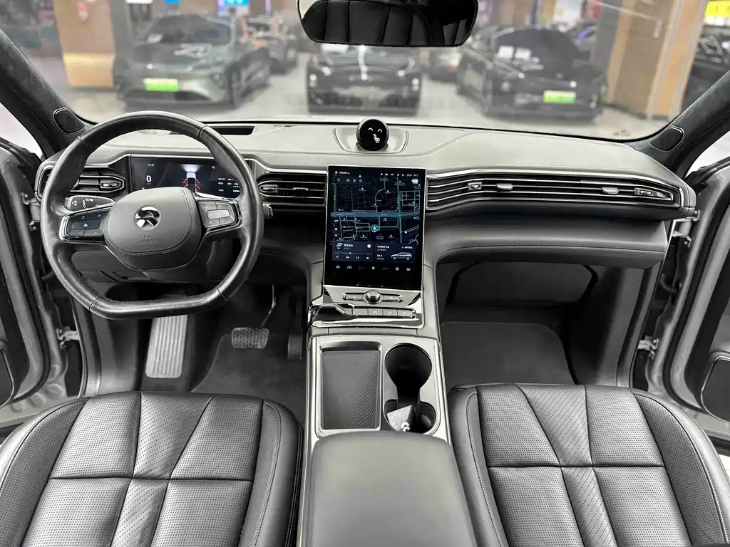 NIO NIO ES8