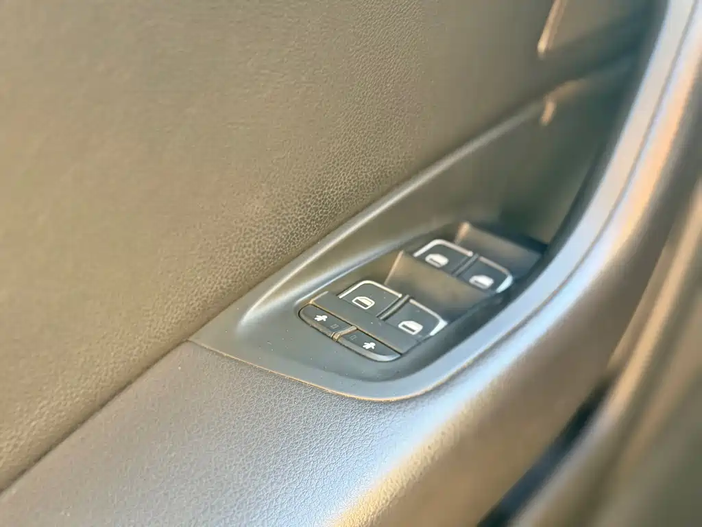 Audi A6L — миниатюра 14