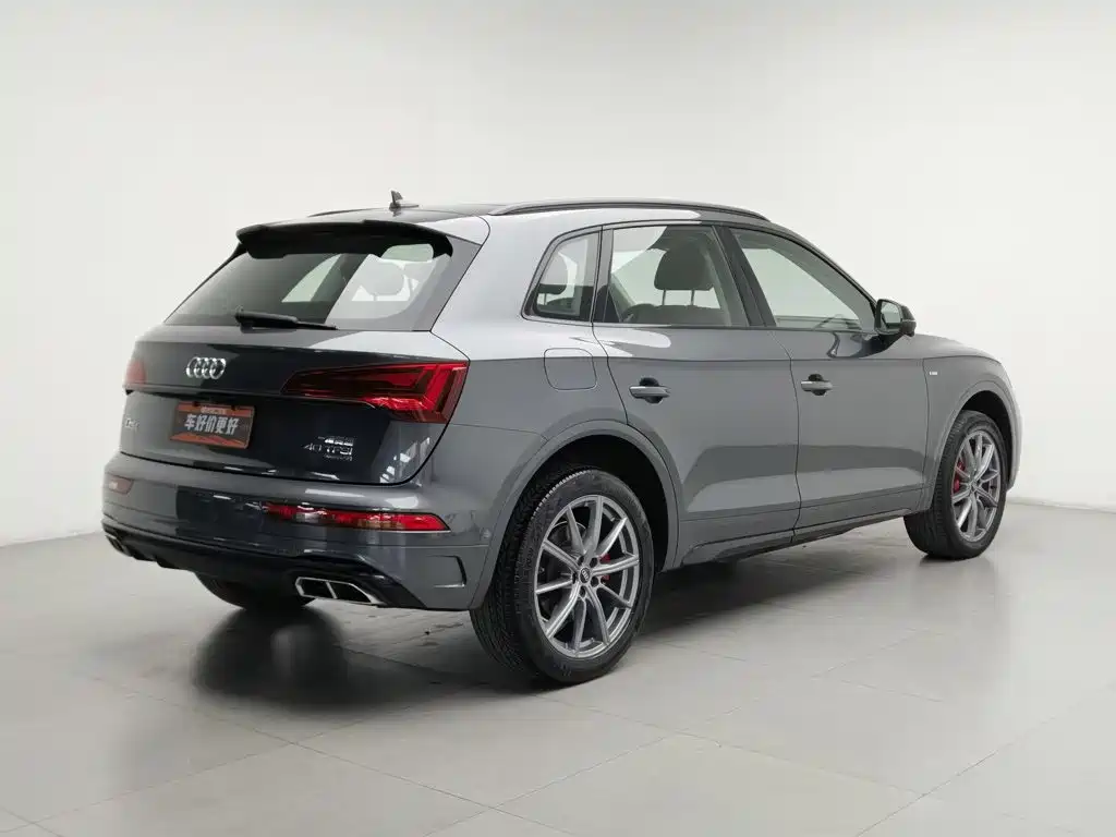 Audi Q5L — миниатюра 2