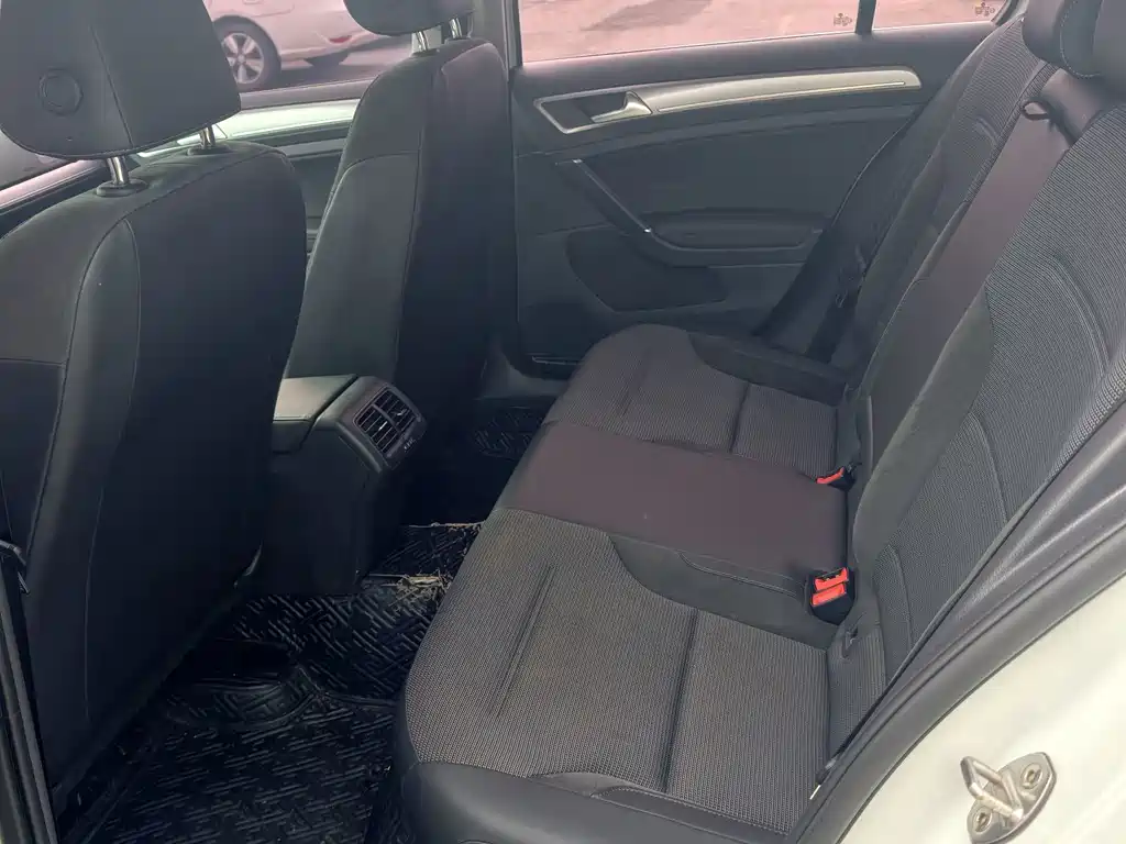 Volkswagen Golf — миниатюра 5