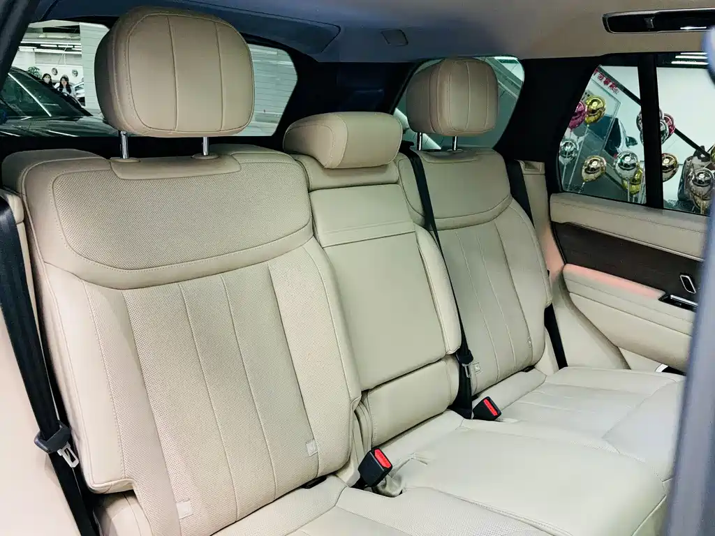 Land Rover Range Rover 2023 — фото 16