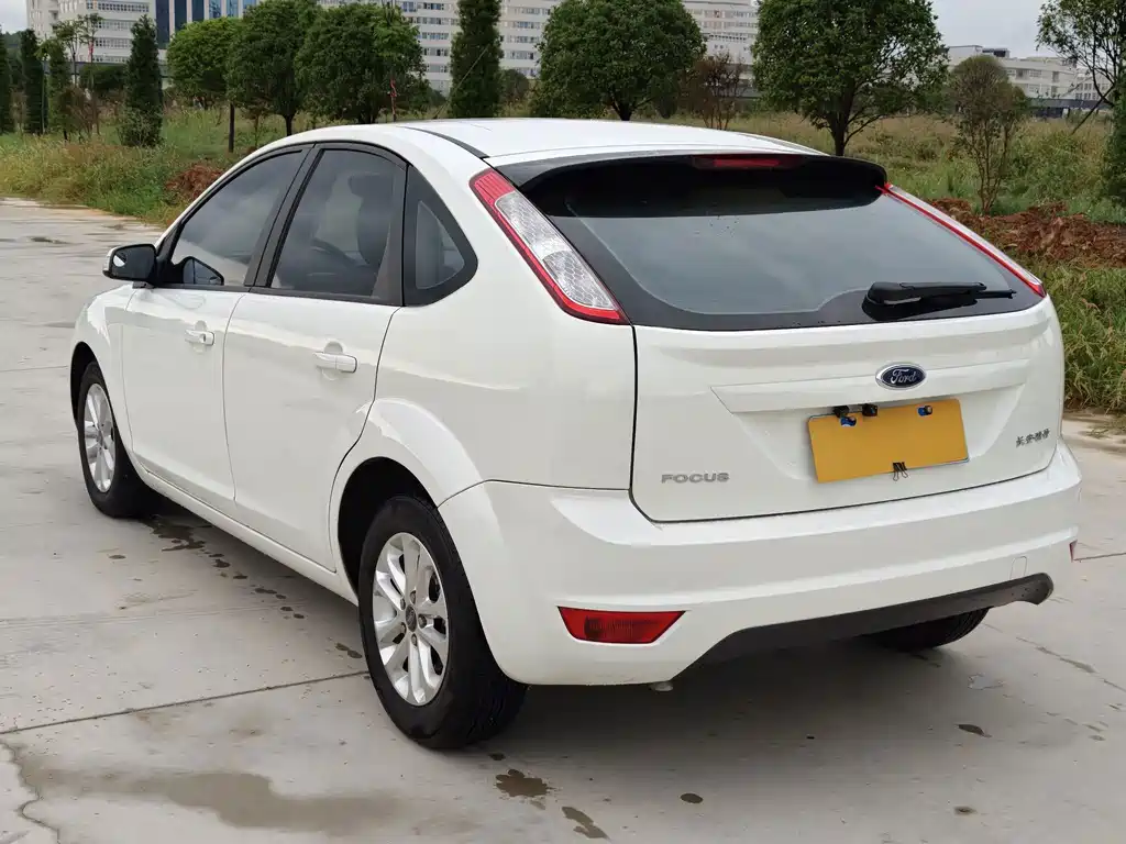 Ford Focus — миниатюра 5